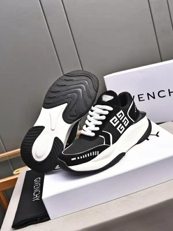 givenchy decontractees chaussures pour homme s_12256032